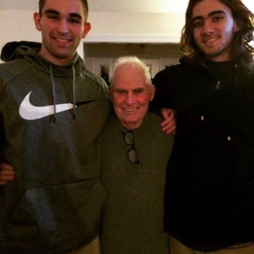 Meet your Posher, Logan